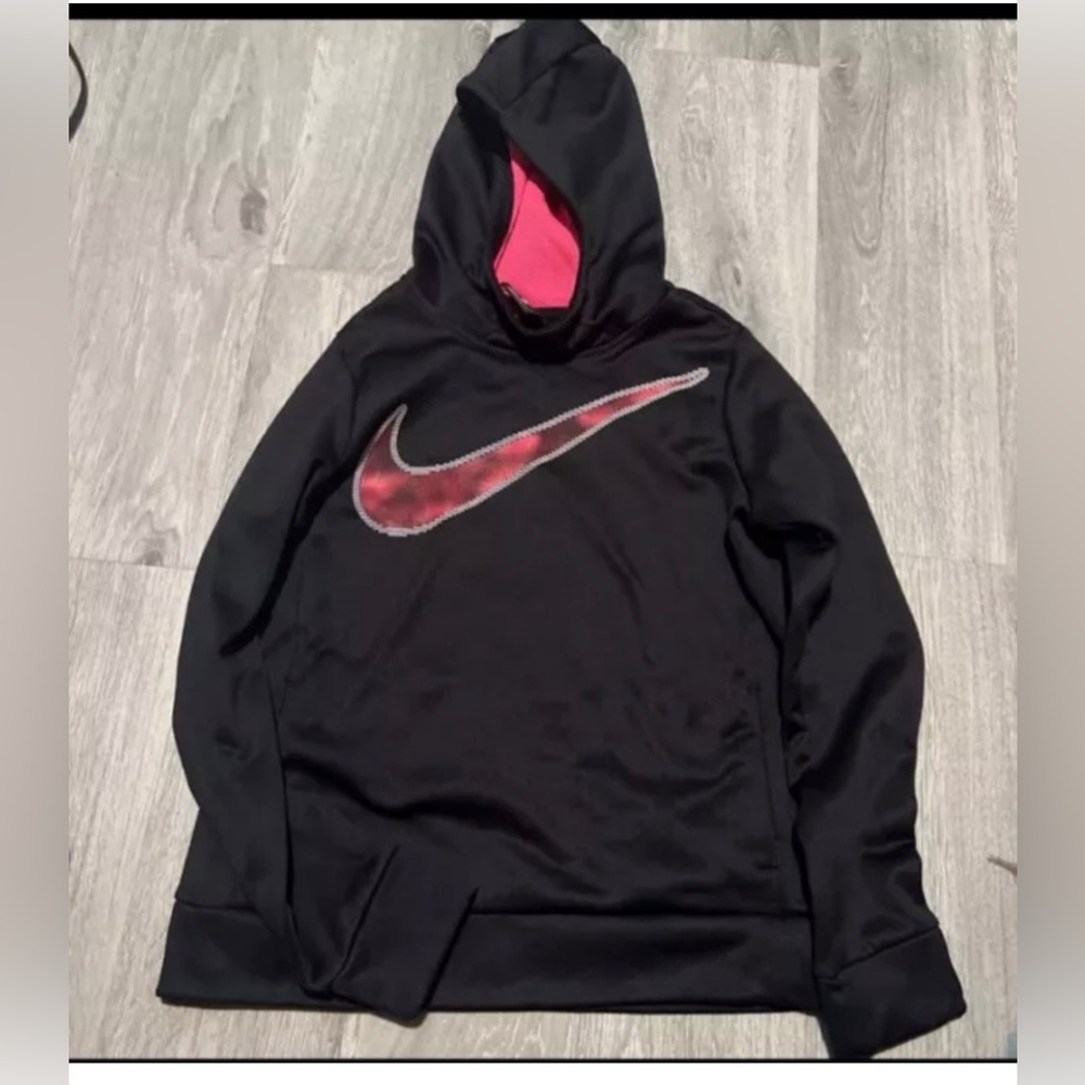Nike hoodie girls size Medium Dri-fit